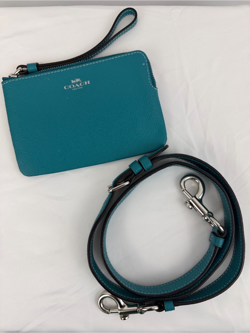 Coach Mara Teal Pebble Leather Hobo Crossbody Bag Wristlet Strap CI790 - Picture 3 of 11